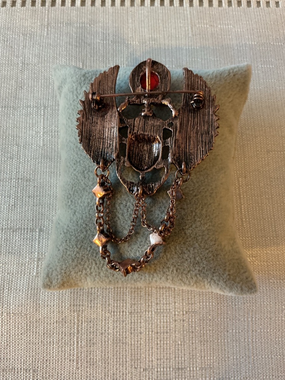 Scarab Egyptian Revival Golden Bronze Tone Brooch Pendant - Picture 3 of 3